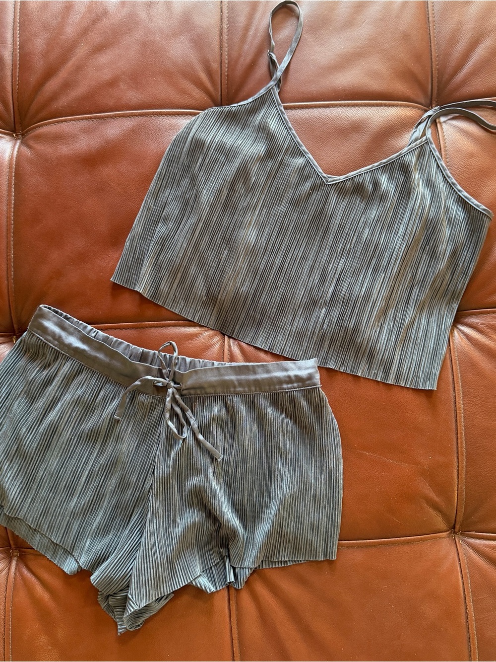 Victoria’s Secret Shimmering Sleep Set - Gray